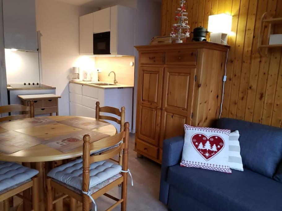 Le Chalain Cosy Proche Centre Ville 莱鲁斯 外观 照片